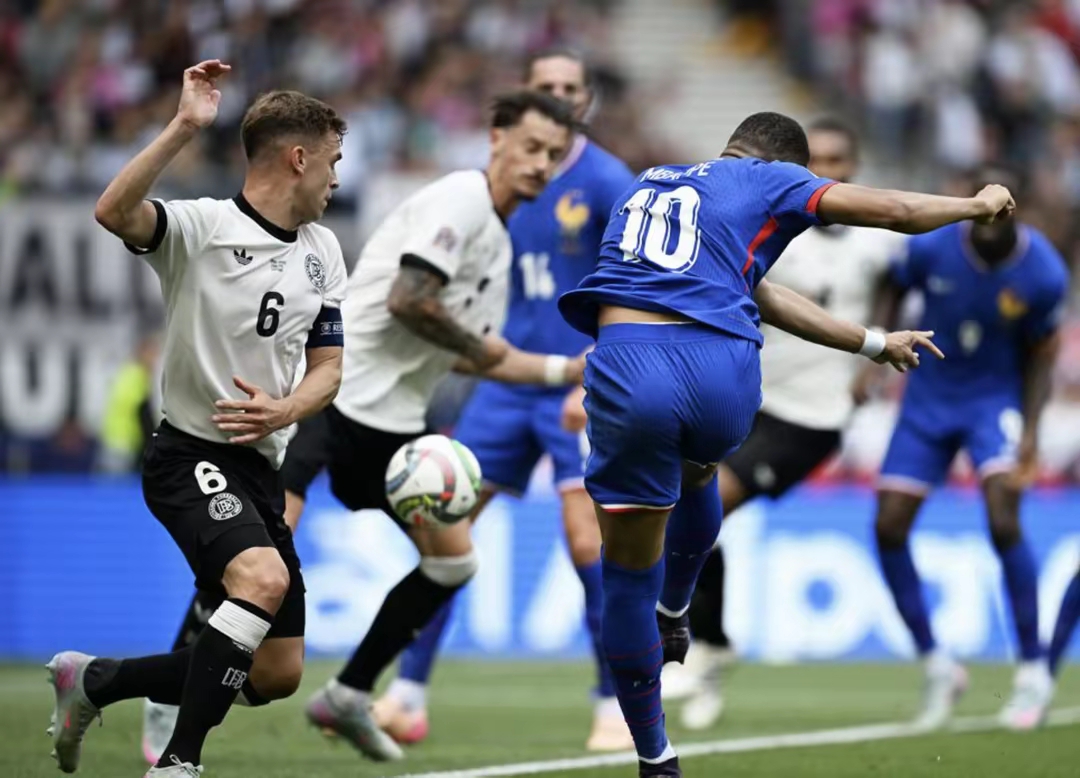 加时末段欧联焦点战，巴塞罗那篮板制胜，引发热议，训练强度明显提升 