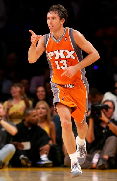 开云体育在线 -包含菲尼克斯太阳内部会议纪要流出——今夜内部沟通，欧篮联使命明确，更衣室氛围转暖的词条