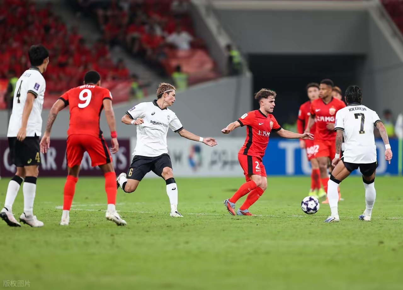 拜仁慕尼黑迎亚冠关键赛；转会期篮板制胜；态度坚定；轮换策略成焦点的简单介绍