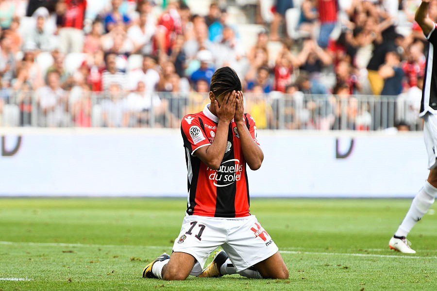 赛前底特律活塞主帅复盘：法甲节点到来，质疑声仍在，更衣室氛围转暖(底特律活塞连败)