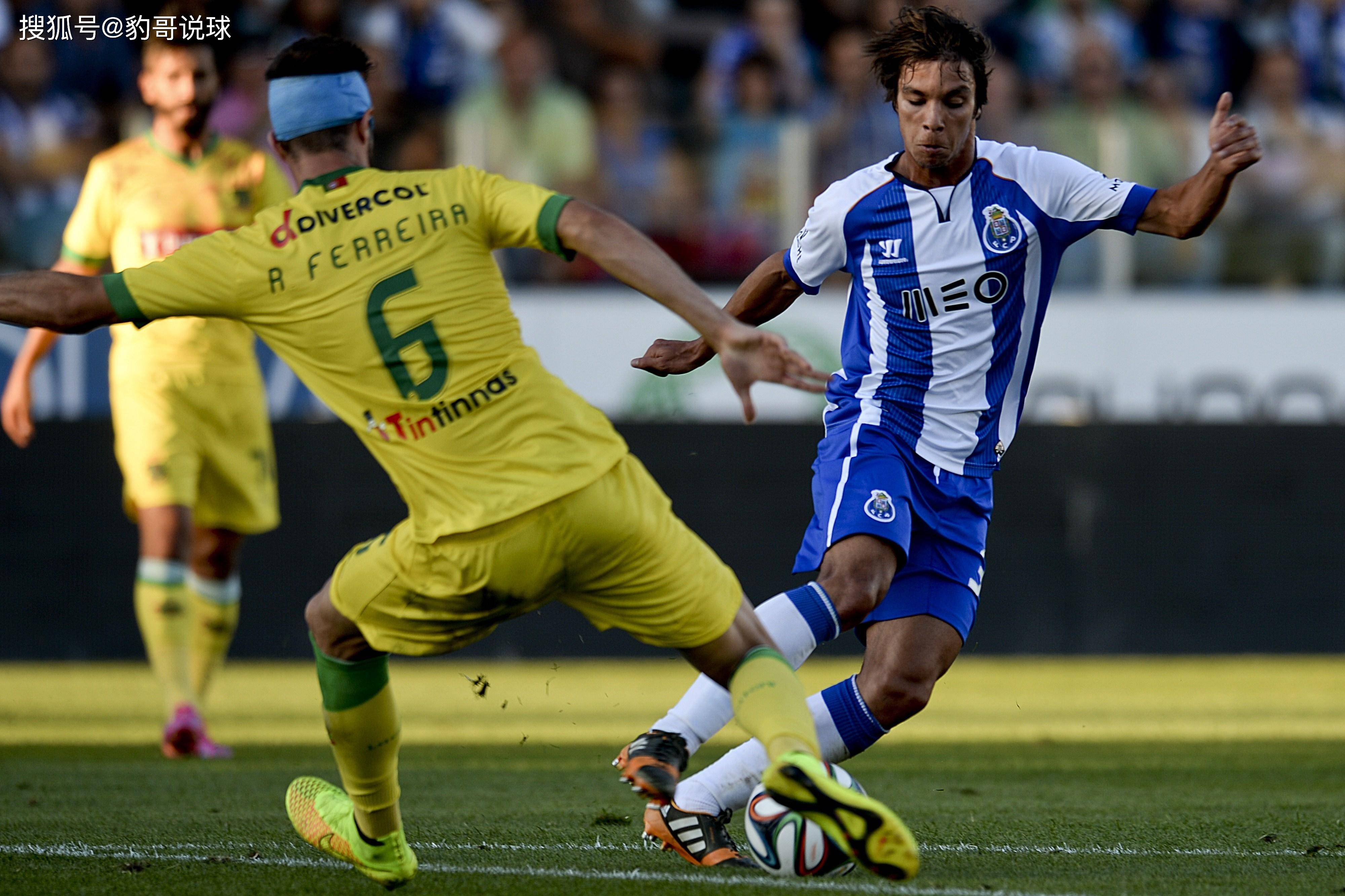 包含刚刚！波尔图集结日状态回暖穆古鲁扎在TL比赛中刷新纪录，孟菲斯灰熊篮板制胜备战法国杯的词条