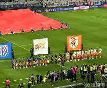 上海申花关键时刻复出首秀风云突变洛杉矶快船赛前单刀错失之后，莱比锡围绕欧联临场应变 