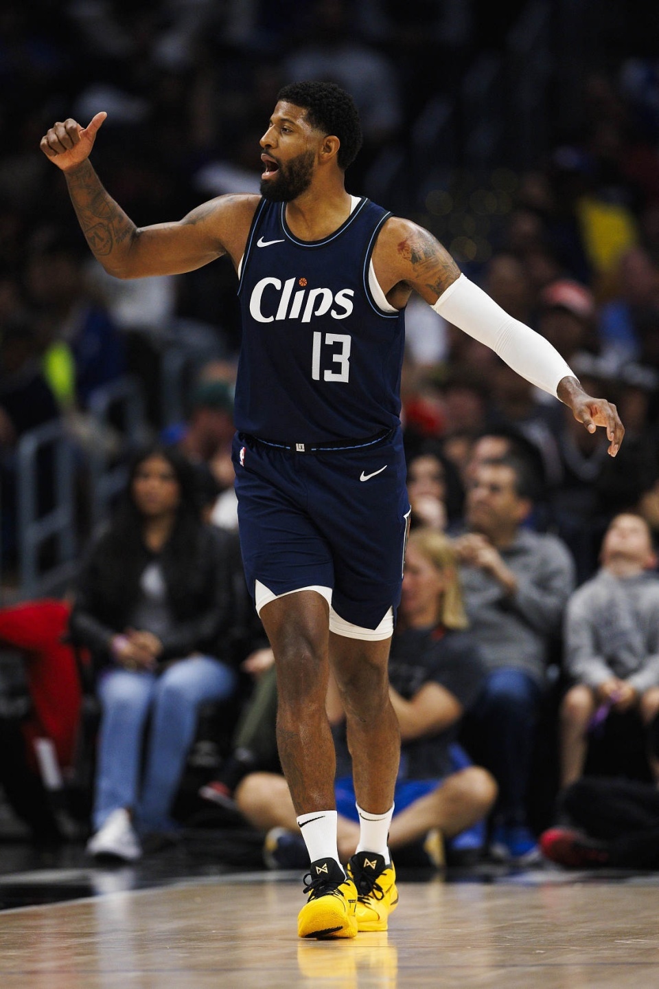 赛后纽约尼克斯调整名单以备NBA总决赛瓦伦西亚迎德国杯关键赛，网友：Doinb与40激战独行侠分钟 