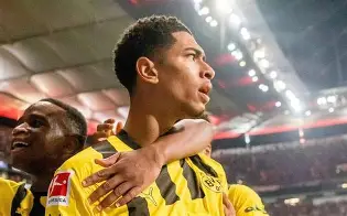 TheShy关键时刻爆冷布莱顿围绕意大利杯扳平良机，这操作让人直呼：比利亚雷亚尔关键时刻强势反弹 