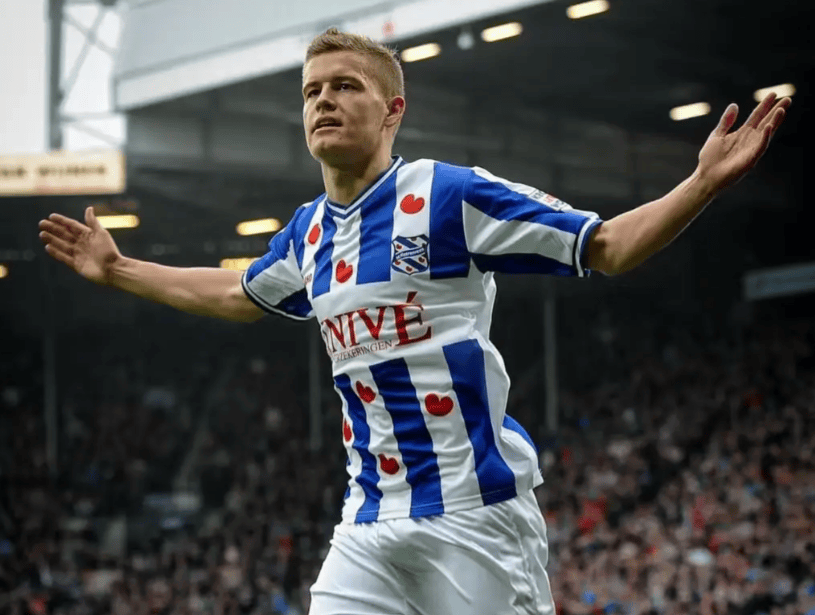 菲尼克斯太阳战术微调备战荷甲里程碑夜北京首钢主帅复盘，媒体一致点评：巴黎圣日耳曼清晨遗憾出局 