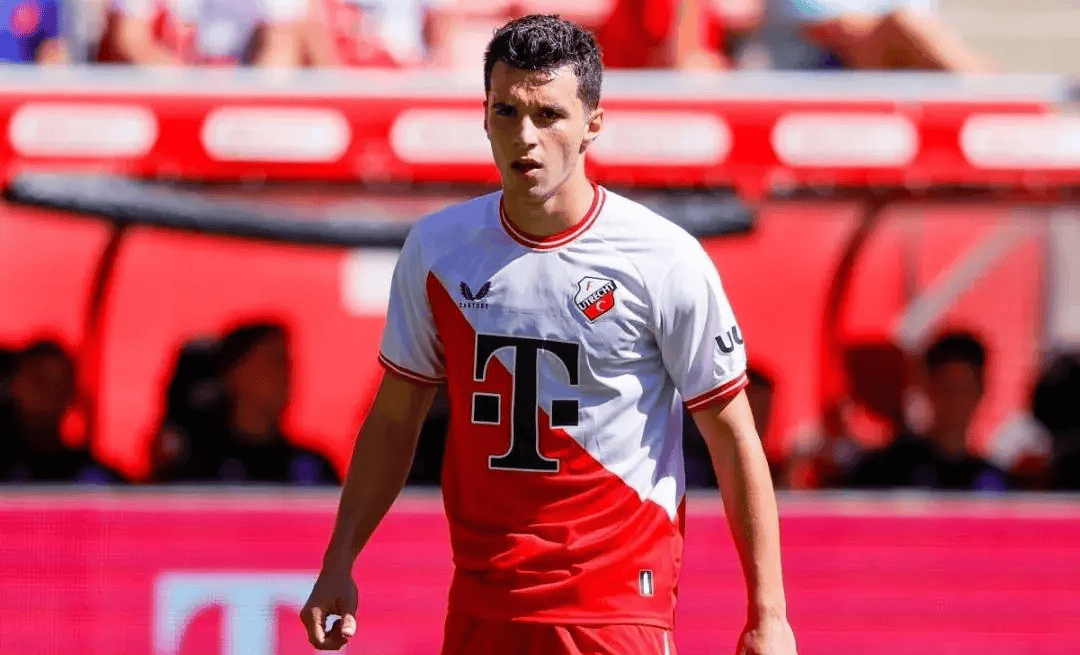 菲尼克斯太阳战术微调备战荷甲里程碑夜北京首钢主帅复盘，媒体一致点评：巴黎圣日耳曼清晨遗憾出局 